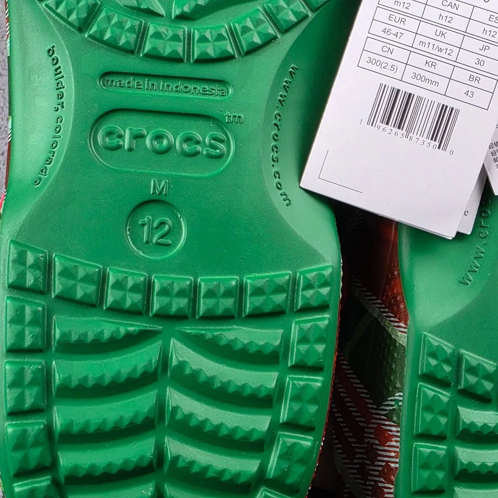 Crocs Baya Holiday Plaid‎ Clog Mens 12 Red Green Christmas Tartan 210752-310 NEW